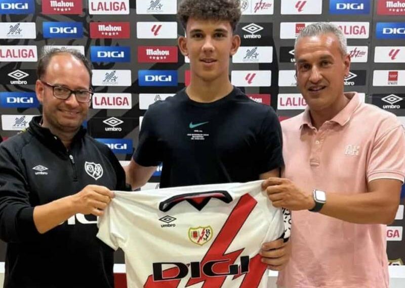 Ο Γιώργος Παππάς από την “Goalkeeper School Academy” στην U19 της Ράγιο Βαγιεκάνο! (ΦΩΤΟ)