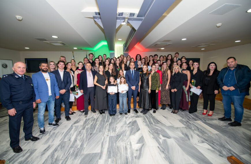 Σε κλίμα βαθιάς συγκίνησης και υπερηφάνειας η βράβευση των συντελεστών της Αφής της Ολυμπιακής Φλόγας (ΦΩΤΟ)