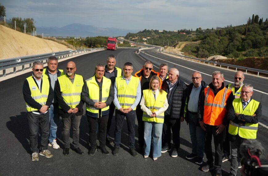 Επίσκεψη του Yπουργού Υποδομών και Μεταφορών, Χρ. Δήμα, στο εργοτάξιο της Πατρών-Πύργου (ΦΩΤΟ)