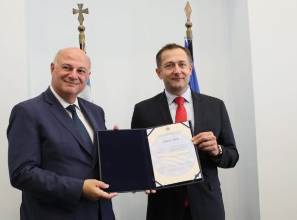 Συνάντηση Τσιάρα – Χάνσεν: Καθήκον μας να διασφαλίσουμε ότι η νέα ΚΑΠ θα παραμείνει εργαλείο ανάπτυξης, καινοτομίας και κοινωνικής συνοχής