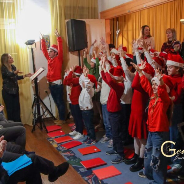 Μια ξεχωριστή Χριστουγεννιάτικη γιορτή στο Ελληνικό Ωδείο Πύργου (ΦΩΤΟ)