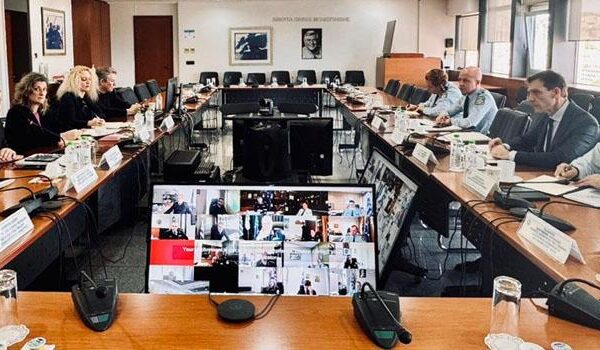 Στενή συνεργασία και συντονισμός με το Υπουργείο Προστασίας του Πολίτη για την εφαρμογή των μέτρων κατά της ευλογιάς