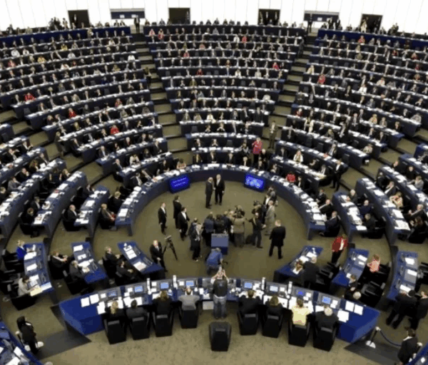 Mercosur: Το Ευρωκοινοβούλιο παγώνει τη συμφωνία της ΕΕ