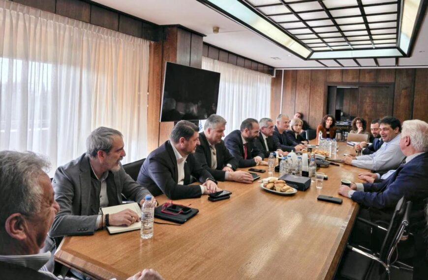 Σύσκεψη Λιβάνιου με Περιφερειάρχες για τον νέο Κώδικα Αυτοδιοίκησης