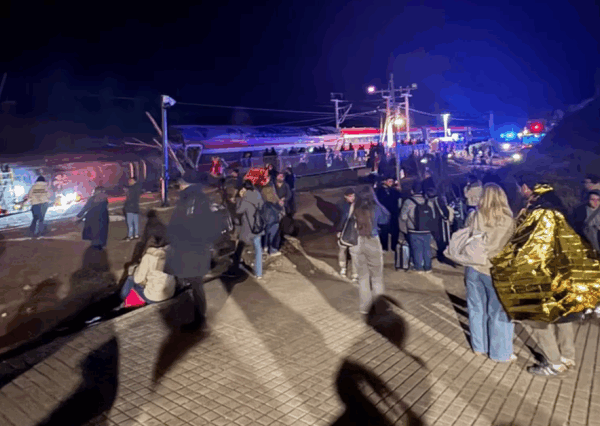 Σύγκρουση τρένων στην Ισπανία: Στους 39 οι νεκροί – Πάνω από 150 οι τραυματίες