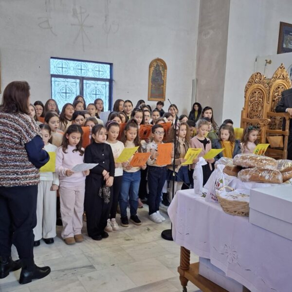 Με λαμπρότητα πραγματοποιήθηκε ο εορτασμός των Τριών Ιεραρχών στον Δήμο Ζαχάρως (ΦΩΤΟ)