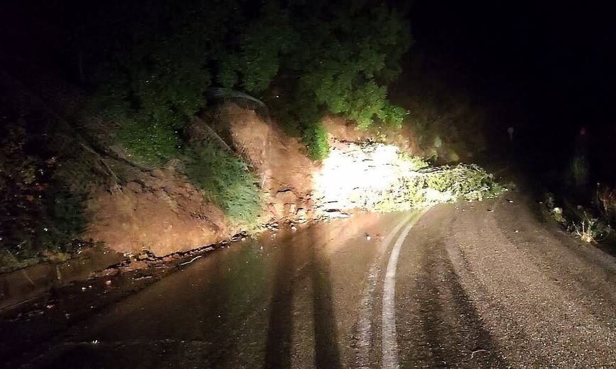 Κλειστός ο δρόμος Διασταύρωση Λυνίσταινας – Περιβόλια Φιγαλείας λόγω πτώσης βράχων