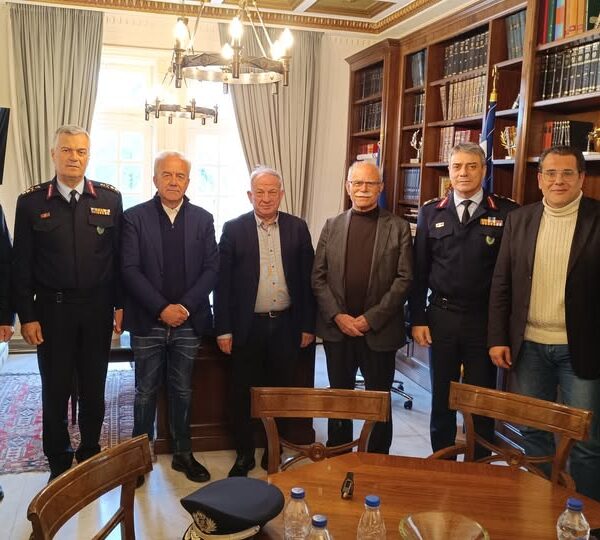 Ανώτατο κλιμάκιο της ΕΛ.ΑΣ. επισκέφθηκε τον Δήμαρχο Πύργου