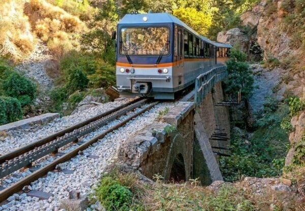 Φ. Ζαΐμης: «Να δρομολογηθούν λεωφορεία από Διακοπτό μέχρι Καλάβρυτα μετά την απόφαση για τον Οδοντωτό»