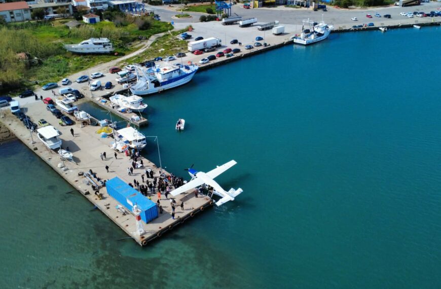 Με απόλυτη επιτυχία η πρώτη δοκιμαστική πτήση υδροπλάνου στην Κυλλήνη! (ΦΩΤΟ)