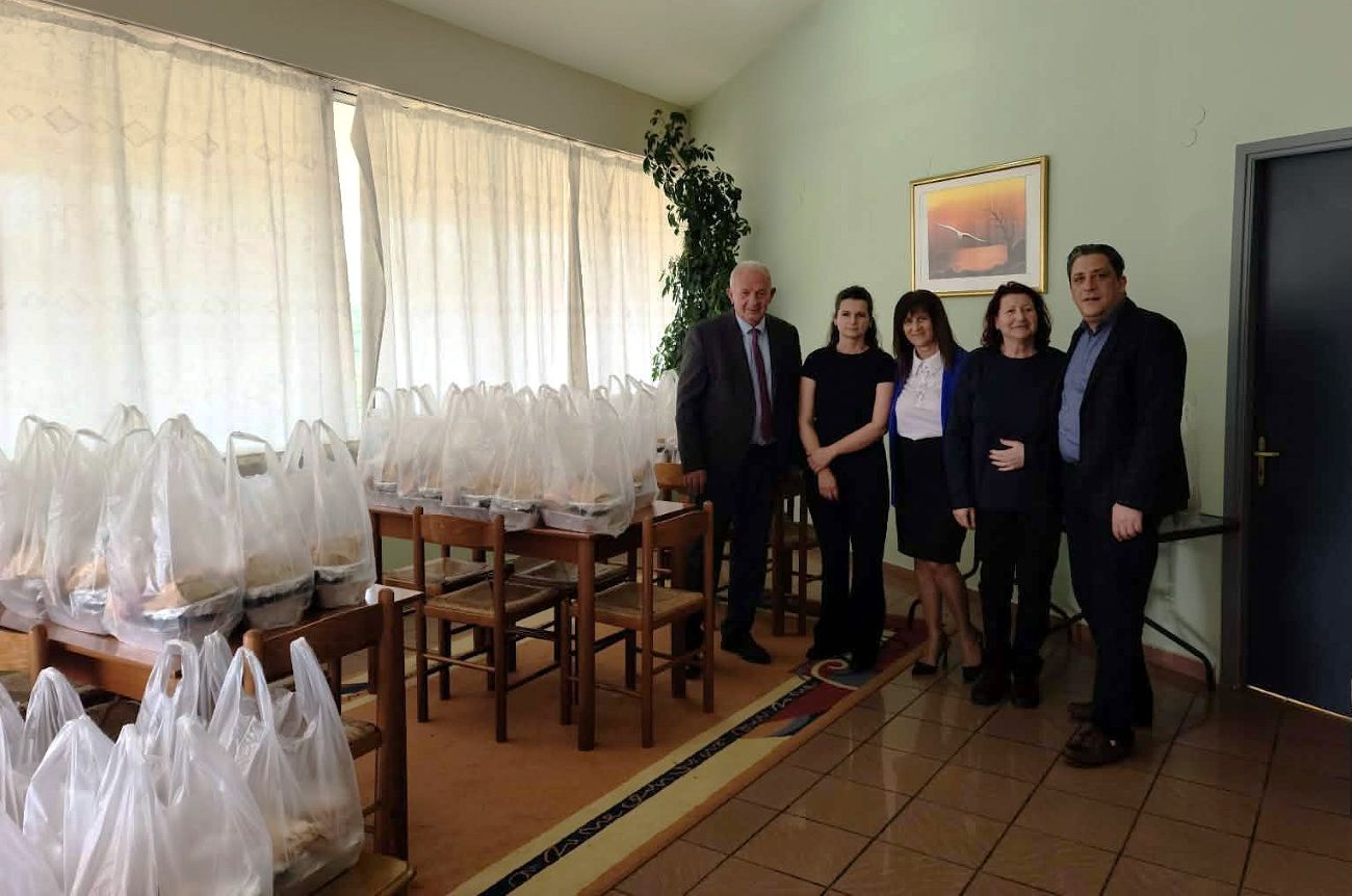 Ο δήμος Ήλιδας κοντά σε ευάλωτους πολίτες με το Γεύμα Αγάπης!
