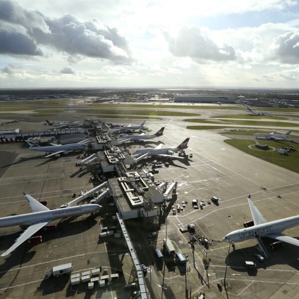 Κίνδυνος για έλλειψη καυσίμων στα αεροπλάνα τον Ιούνιο!