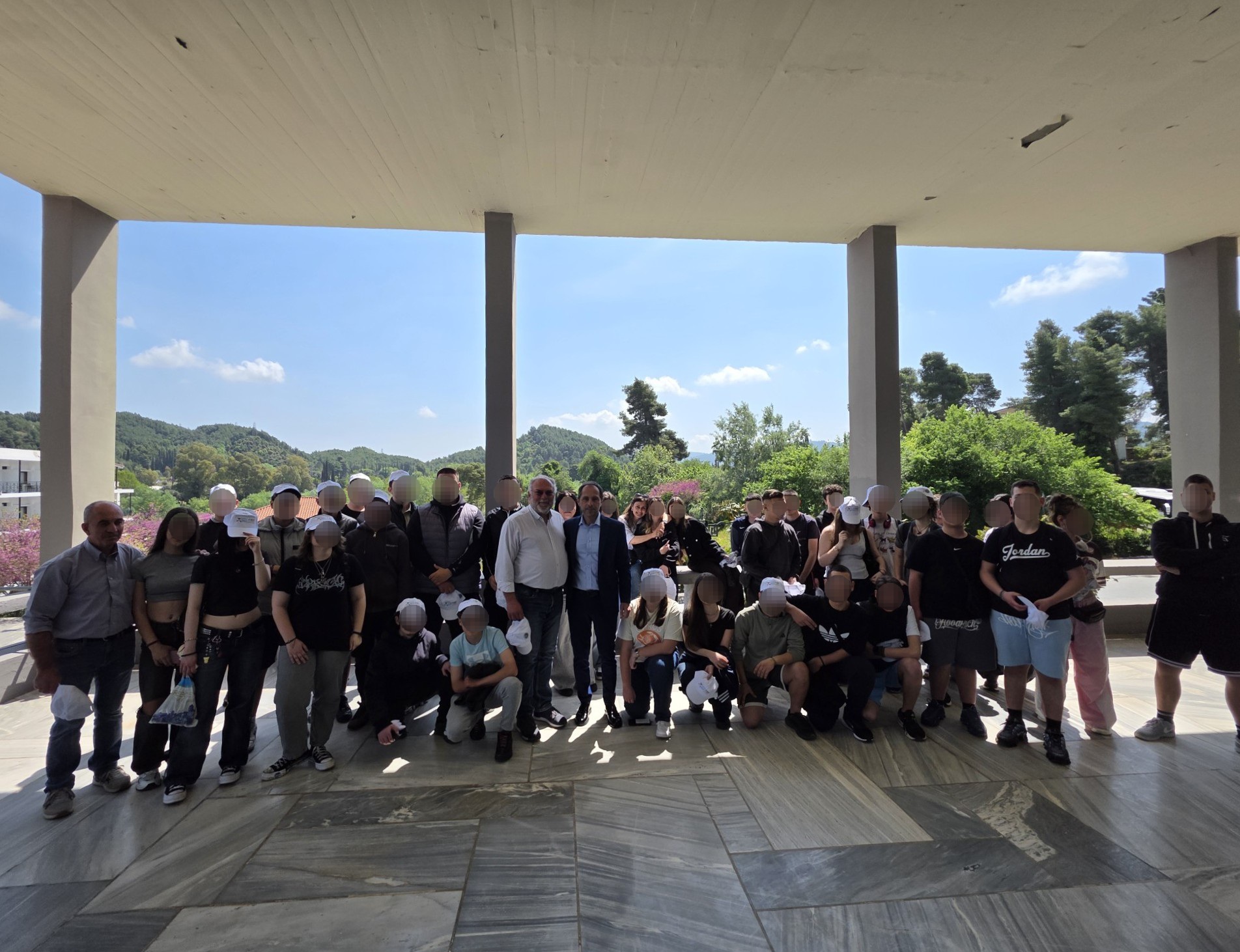 Επίσκεψη του 2ου ΕΠΑΛ Πατρών στο δημαρχείο Αρχαίας Ολυμπίας! (ΦΩΤΟ)