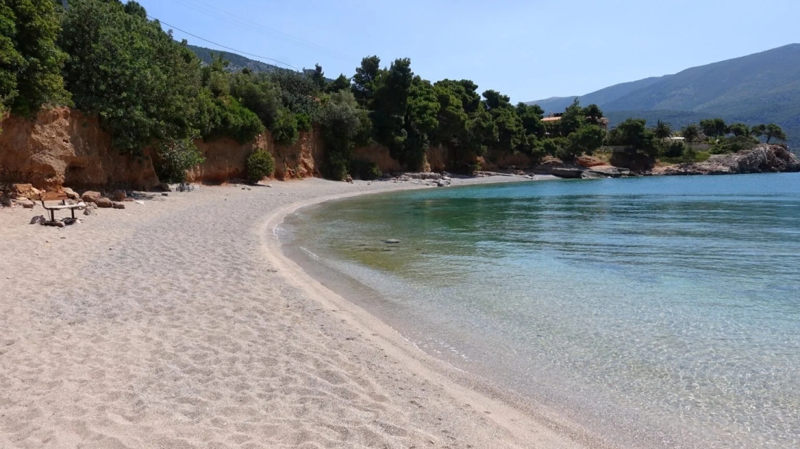 Ποια παραλία της Ηλείας βρίσκεται στη λίστα με τις 251 «Απάτητες Παραλίες»;