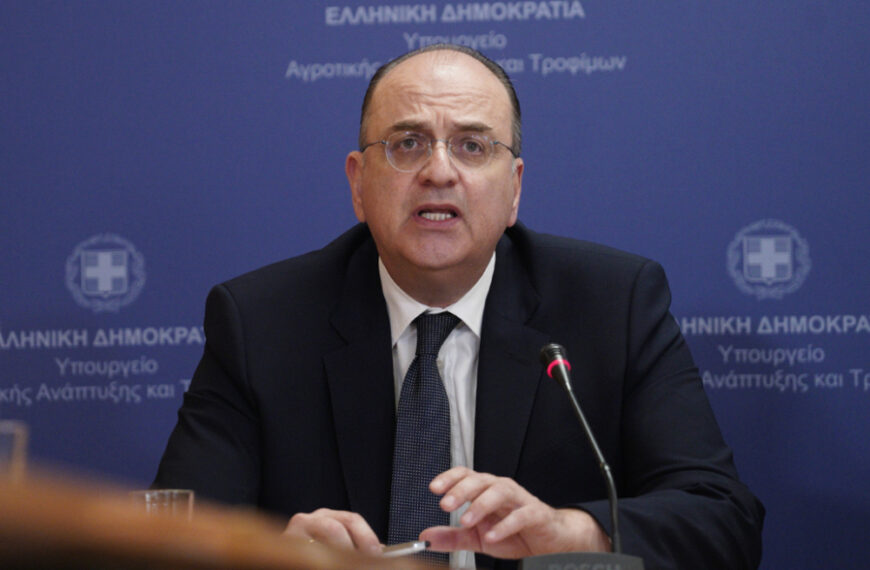 Παραιτήθηκε ο Μακάριος Λαζαρίδης!