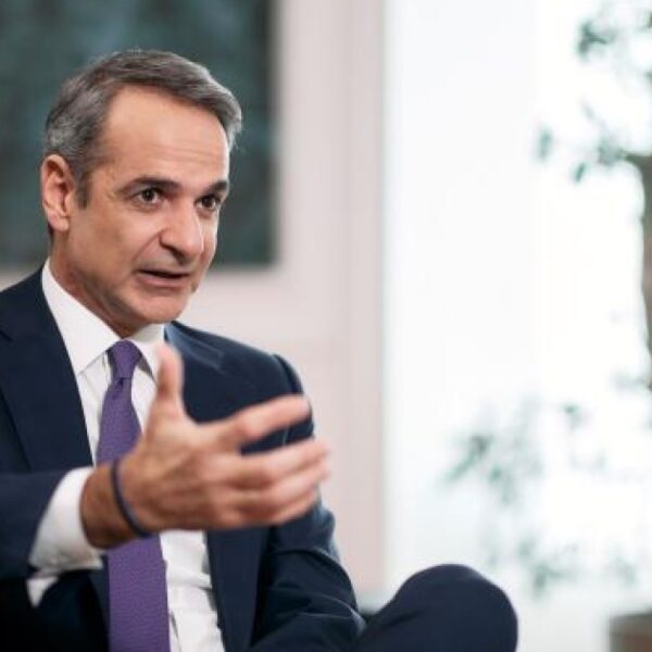 Πρόταση για ασυμβίβαστο υπουργού–βουλευτή μετά το 2027 στη σκιά της υπόθεσης ΟΠΕΚΕΠΕ