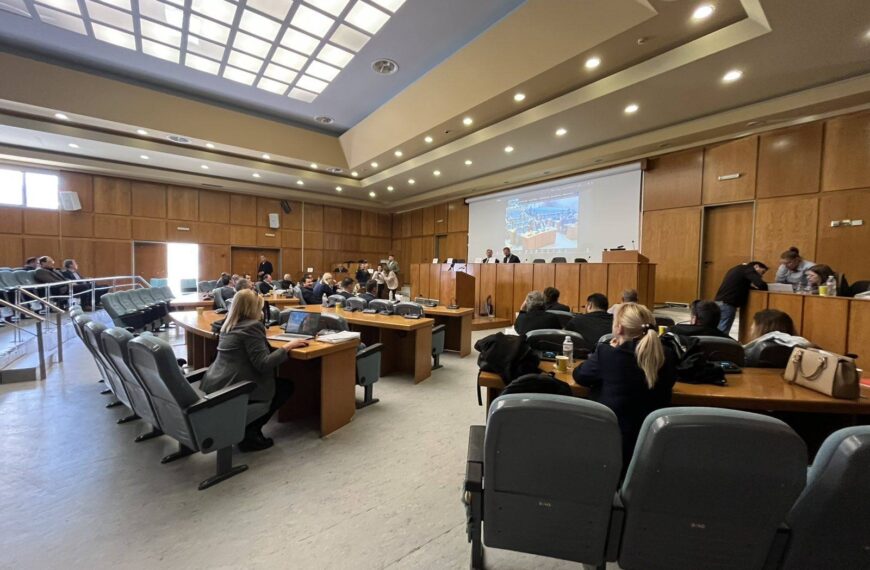 Κοινή Δέσμευση Περιφέρειας και Δήμου Ανδραβίδας-Κυλλήνης για την Αντιμετώπιση της Περιβαλλοντικής Ρύπανσης