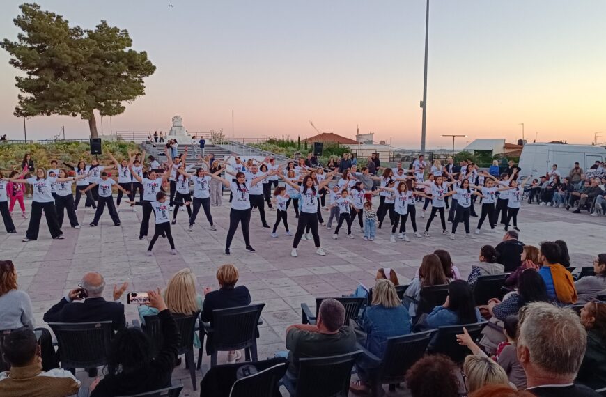 Πύργος: Με μεγάλη επιτυχία πραγματοποιήθηκε η εκδήλωση του Δήμου και της σχολής χορού «Χοροκίνηση»