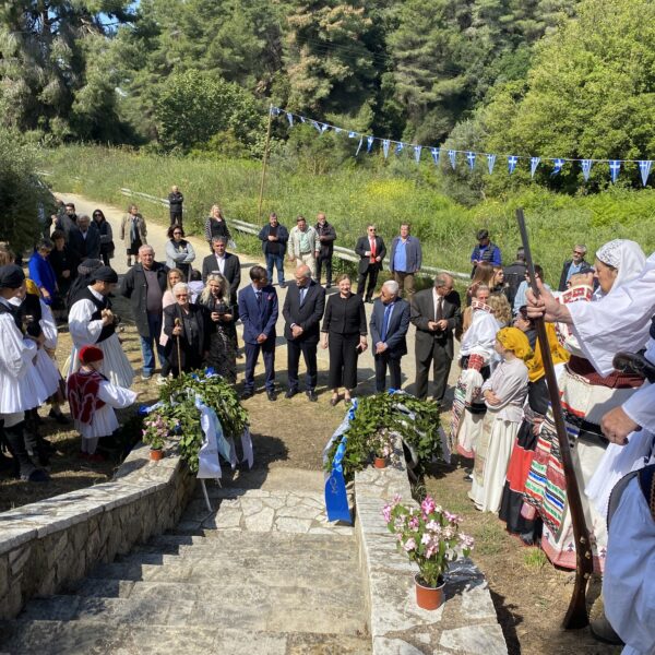 Ο Πύργος, το Επιτάλιο και οι τοπικοί φορείς τίμησαν τους ήρωες της Μάχης της Αγουλινίτσας! (ΦΩΤΟ)