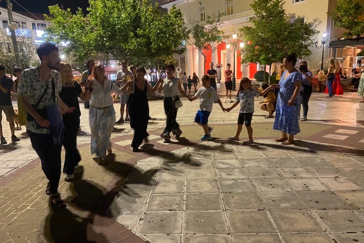 Πύργος: Ξεσήκωσε την πόλη το μουσικό σχήμα «Αγία Φανφάρα» στην Ευρωπαϊκή Ημέρα Μουσικής!