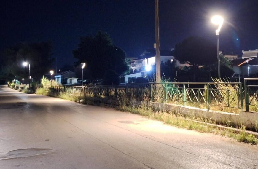 Ολοκληρώθηκαν οι εργασίες αναβάθμισης φωτισμού LED και συντήρησης κοινόχρηστων χώρων σε Βάρδα, Νέα Μανωλάδα και Παλαιά Μανωλάδα
