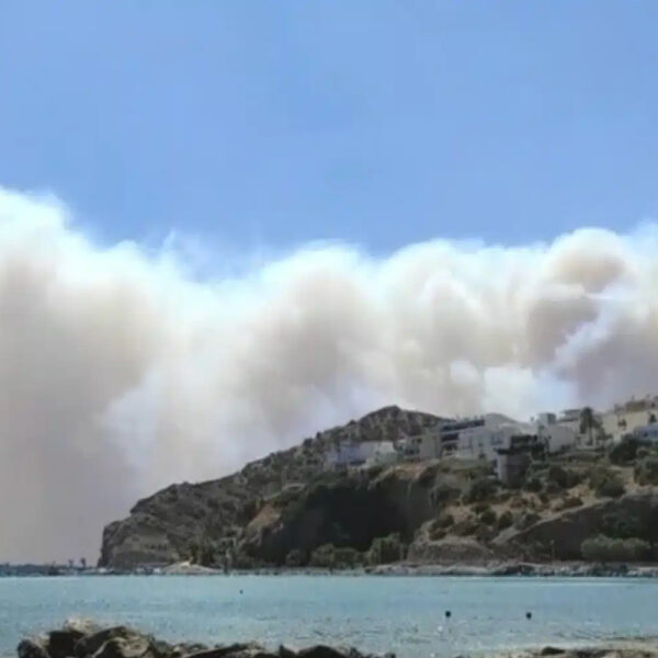 Τραγωδία στο Ρέθυμνο: Νεκροί δύο πυροσβέστες στη μάχη με τις φλόγες
