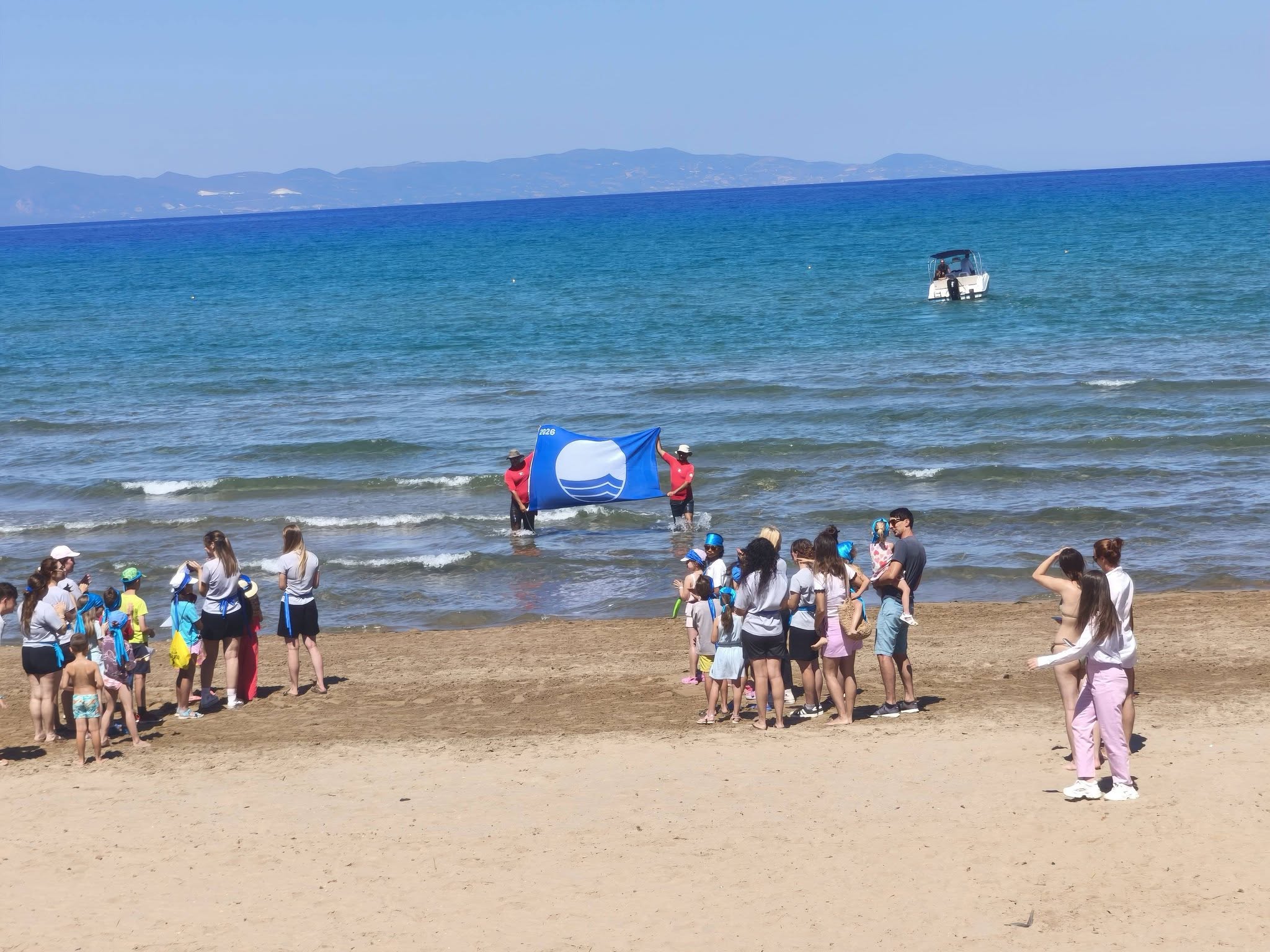 Ανδραβίδας-Κυλλήνης: Υψώθηκε η «Γαλάζια Σημαία» στο Grecotel Riviera Olympia & Aqua
