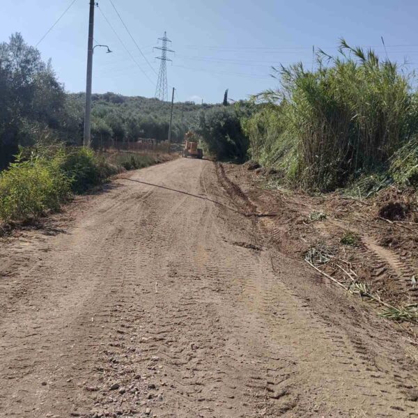 Συνεχίζονται τα έργα στο αγροτοδασικό δίκτυο του Δήμου Πύργου