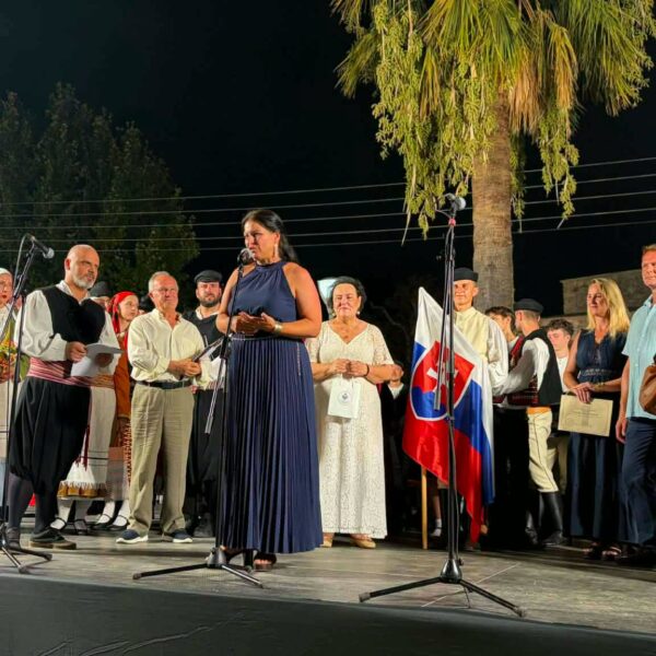 Με μεγάλη επιτυχία και πλήθος κόσμου το Φεστιβάλ Παραδοσιακού Χορού 2026 στην Ανδραβίδα