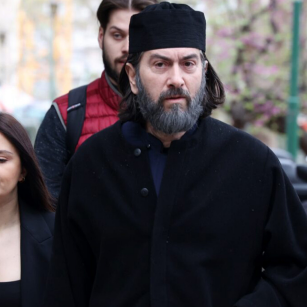 Ομόφωνα αθώοι ο πατέρας Αντώνιος και οι κατηγορούμενοι της «Κιβωτού του Κόσμου»