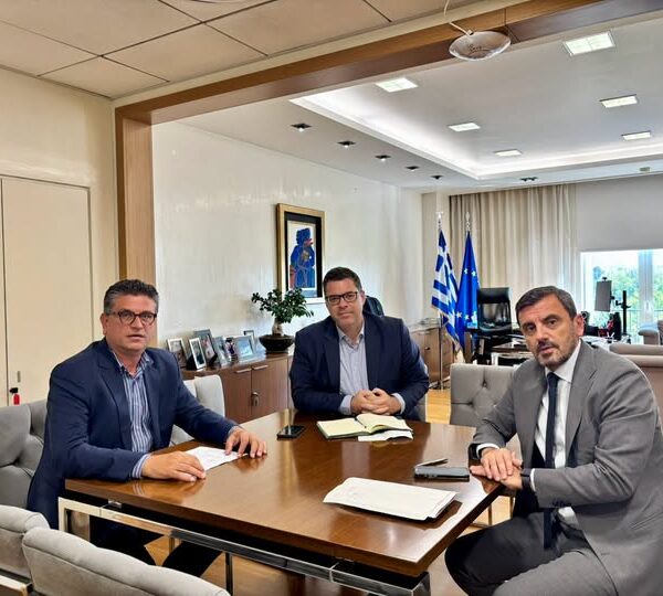 Σημαίνουσα συνάντηση του Δημάρχου Ανδραβίδας-Κυλλήνης Γιάννη Λέντζα με τον Υφυπουργό παρά τω Πρωθυπουργώ Θανάση Κοντογεώργη
